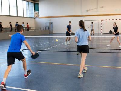 Le pickleball entre à l’école : l’Essonne montre la voie
